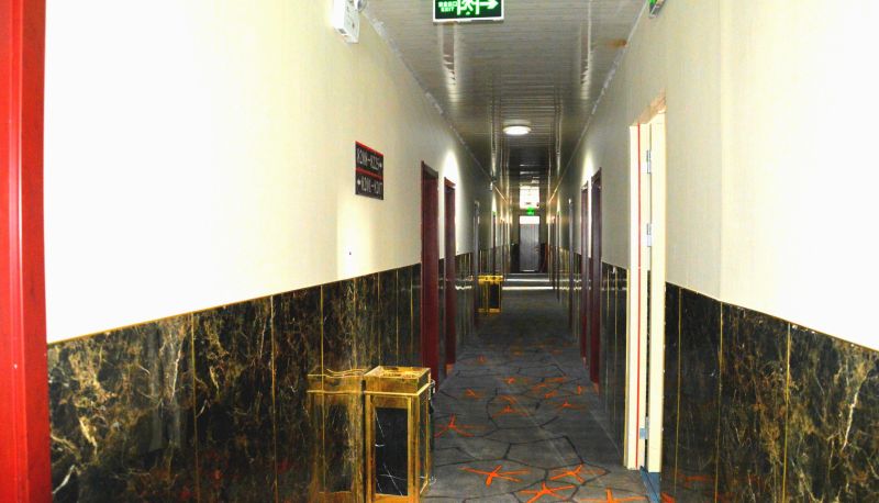 Hotel Außenbreich - Junyi Chain Hotel (Lishi Lvliang College West Gate Store)