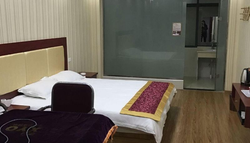 Room - Green Valley Business Hotel