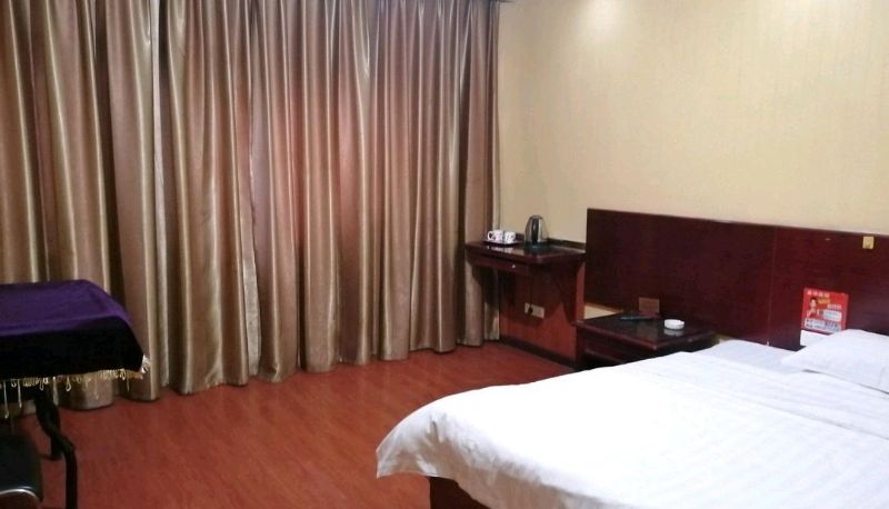 Zimmer - Luxury Hotel (Xiantao Mall Building Store)