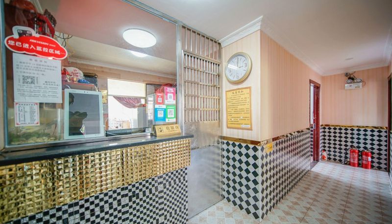 Zona exterior del hotel - Changsha Xinyuan Hotel (Yangfan Night Market)