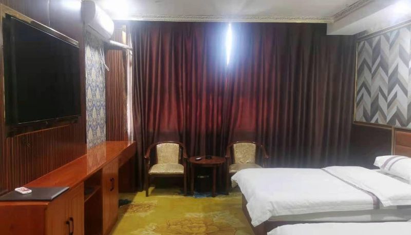 Zimmer - Hongze Business Hotel
