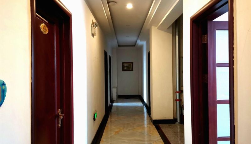 Hotel Außenbreich - Warm Hotel (Lvliang Qilitan Branch)