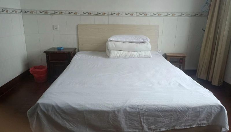 Zimmer - Lvbao Hotel (Ruiyang Avenue Store)