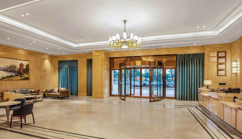 Hotel Außenbreich - Vienna Hotel (Taihe High Speed Rail Station Store)