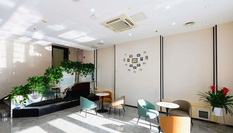 Hotel outdoor area - Yanxin Hotel (Sanhe Yanjiao Institute of Technology Store)