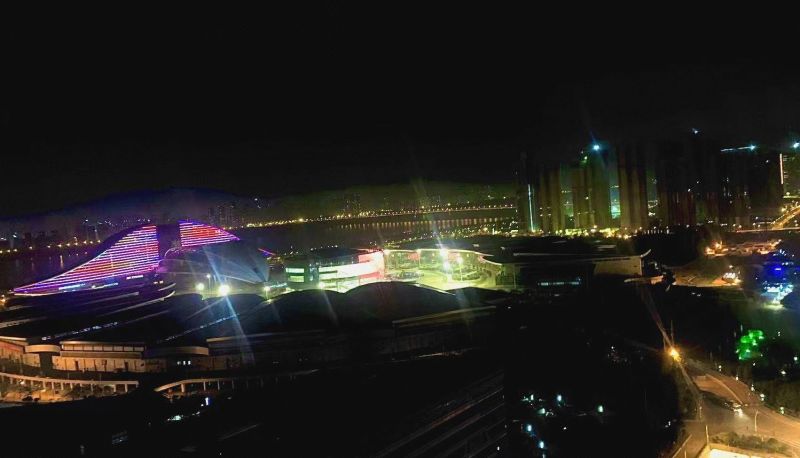 Area esterna dell'hotel - Qianye · Youpin Hotel (International Expo Center Store)