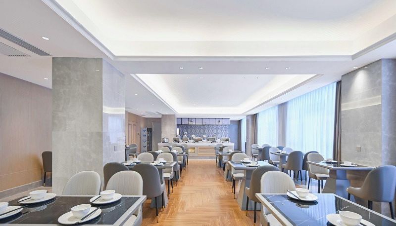 Zona exterior del hotel - Vienna International Hotel (Kashgar East City Xiaoyalang Wetland Park Store)