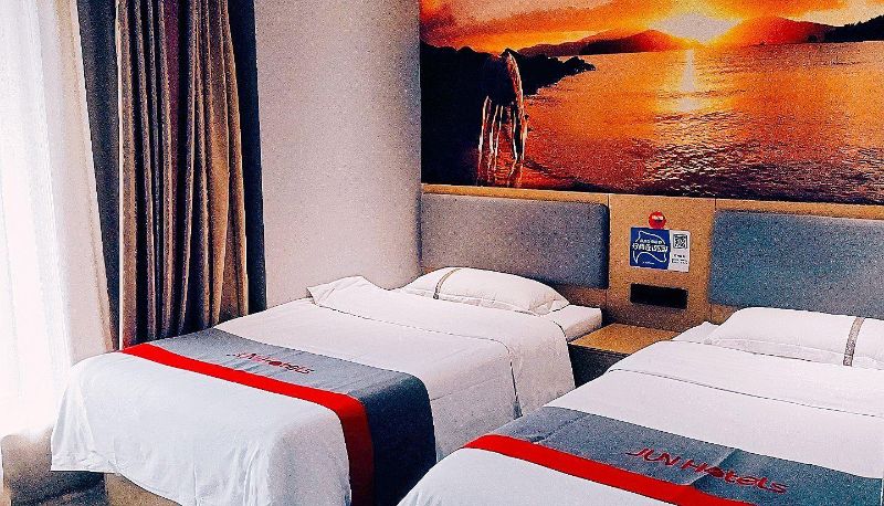 Business-Zimmer - Junyi Chain Hotel (Liberation Square Branch of Fuxin Central Hospital)
