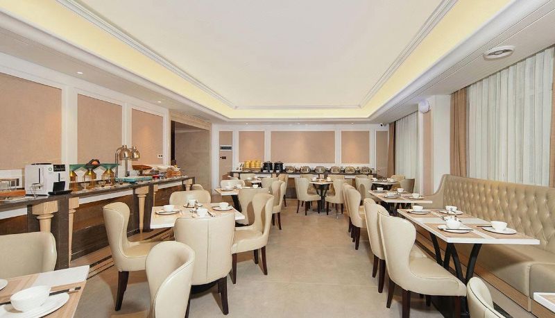 Hotel outdoor area - Vienna Hotel (Wuhan Jinyin Lake Branch)