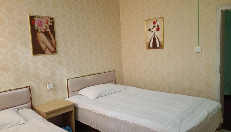 Zimmer - Funan County Liujuan Hotel