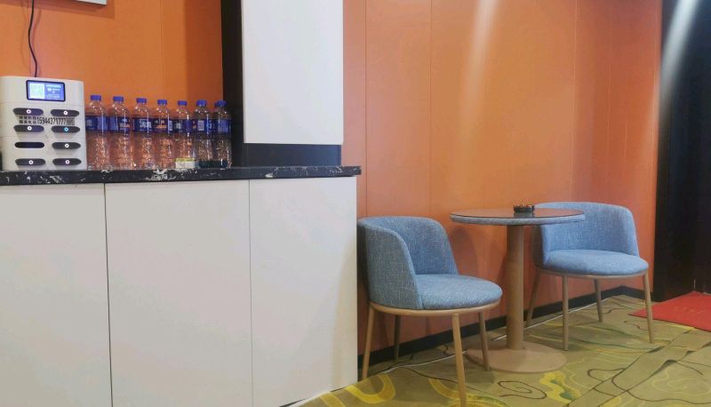 Area esterna dell'hotel - Xinyue Holiday Inn