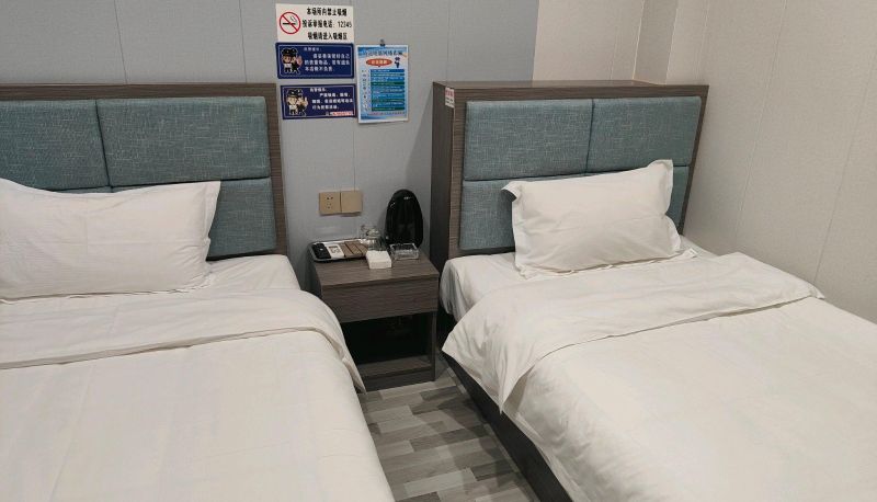 Camera - Yunbo Hotel (Guanyue Road Light Rail Station Store)