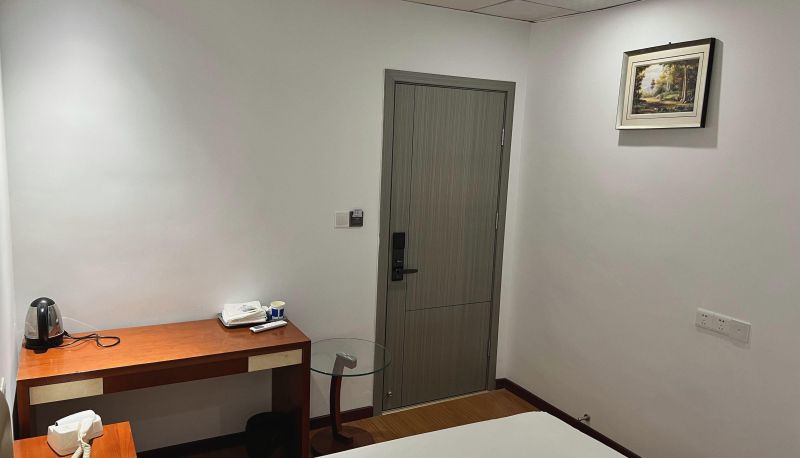 Camera - Wuhan Qianhe Hotel (Business Vocational College Store)
