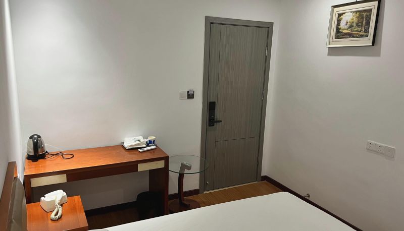 Camera - Wuhan Qianhe Hotel (Business Vocational College Store)