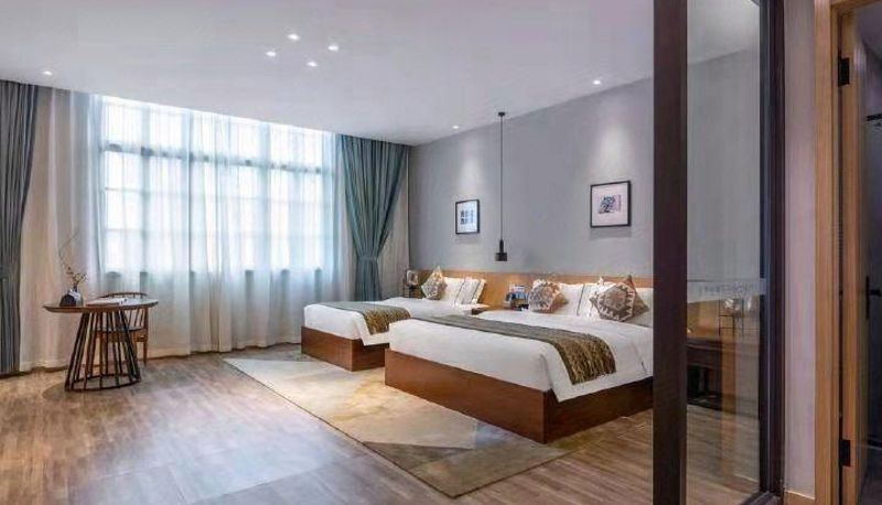 Camera - Fanshan Four Seasons Jingxi Resort Hotel