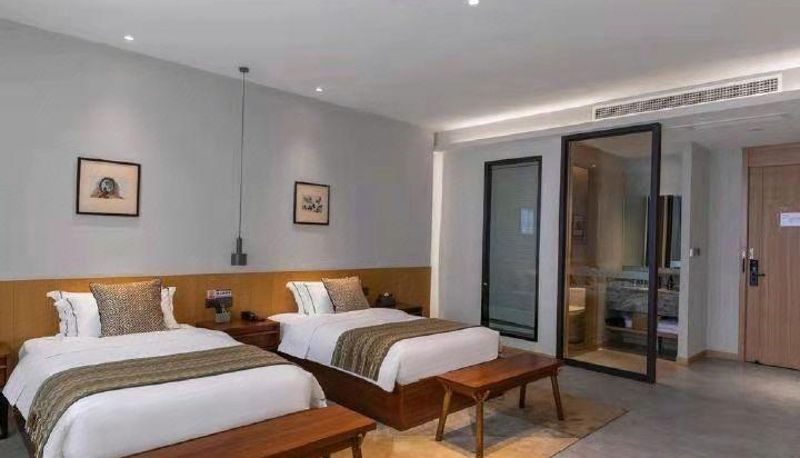 Camera - Fanshan Four Seasons Jingxi Resort Hotel