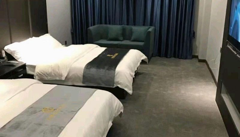 Pokój - He/She Business Hotel