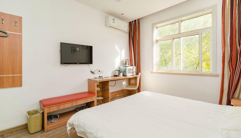 Camera business - Home Inn - Qingdao Railway North Station Yong'an Road Huayi Hotel