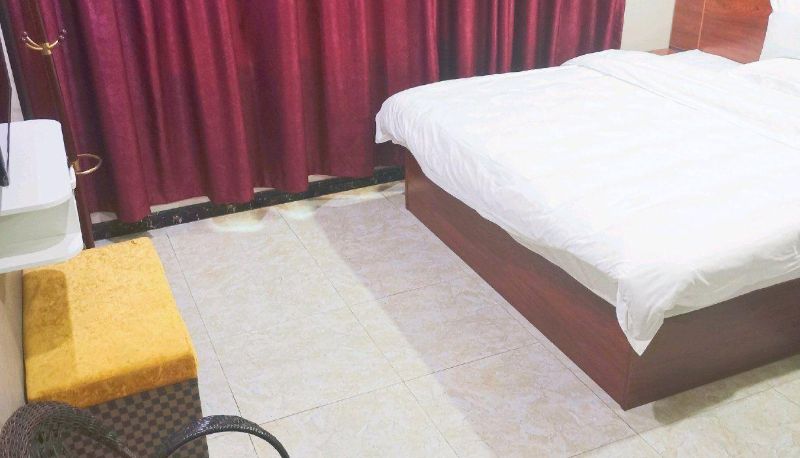Zimmer - Hongdu Business Hotel