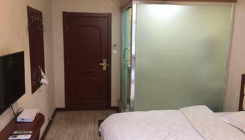 Camera business - Yashi Hotel