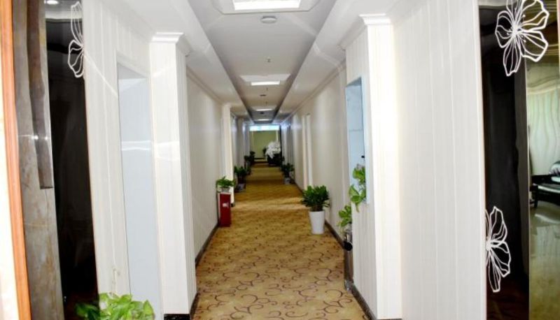 Zona exterior del hotel - Changqing Hotel (West Gate Branch of Wuhan Light Industry University)