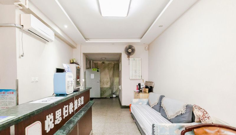 Zewnętrzna część hotelu - Yuesi Gui Hotel (Jinzhou Railway Station Branch)