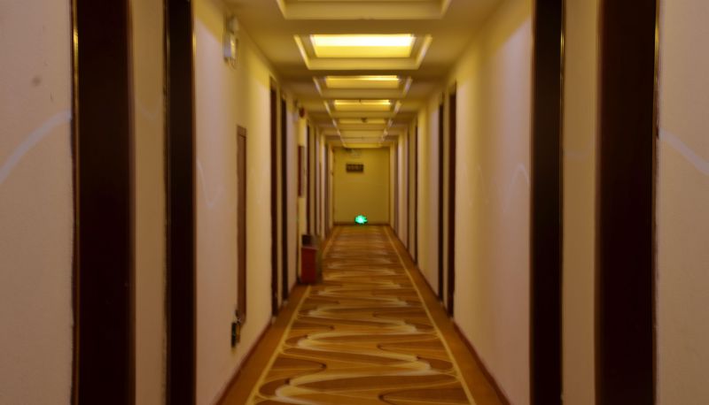 Area esterna dell'hotel - Rhine Holiday Inn