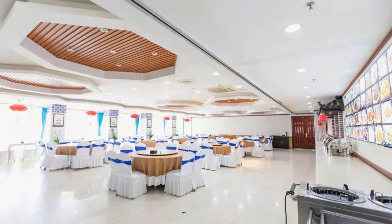 Area esterna dell'hotel - Jiulongtan Business Hotel