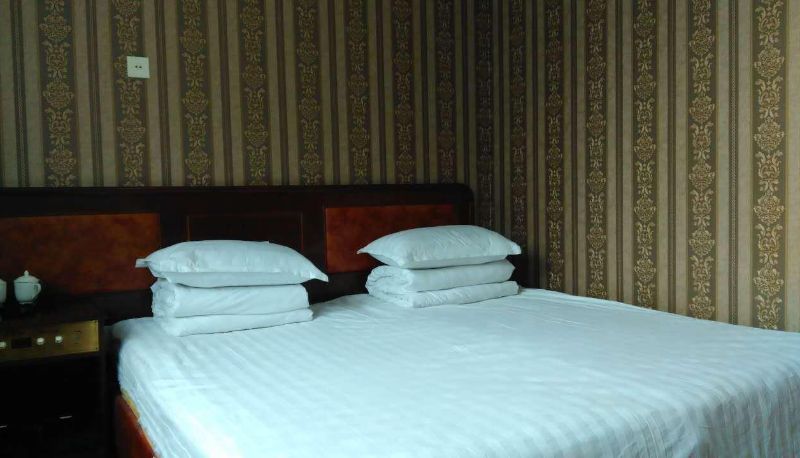 Camera - Water Conservancy Hotel (Linyin Road Branch)