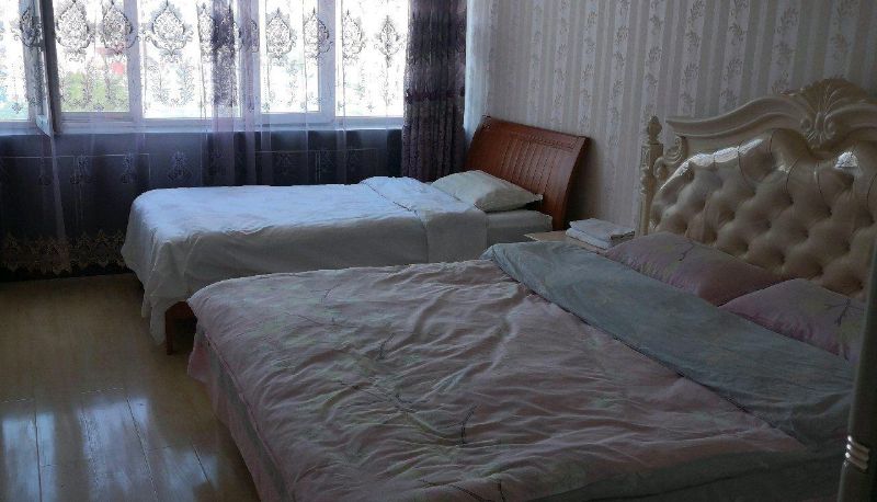 Pokój typu family - Delingha Jiaxing Hotel