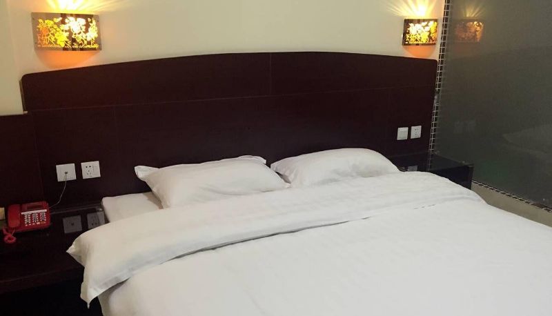 Habitación - Little Hilton Hotel (Port Bus Station)