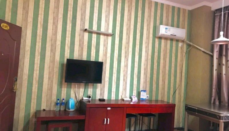 Zimmer - Huachen Business Hotel (Mangshi Airport Branch)