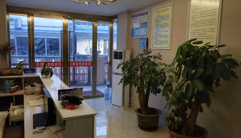 Zewnętrzna część hotelu - Lejia Hotel