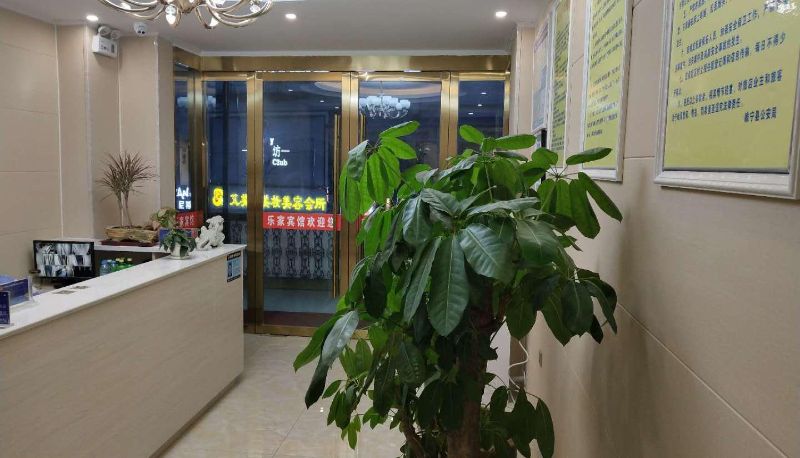 Zewnętrzna część hotelu - Lejia Hotel