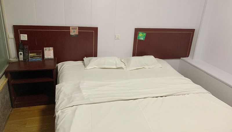 Camera - Zhuolin Business Hotel