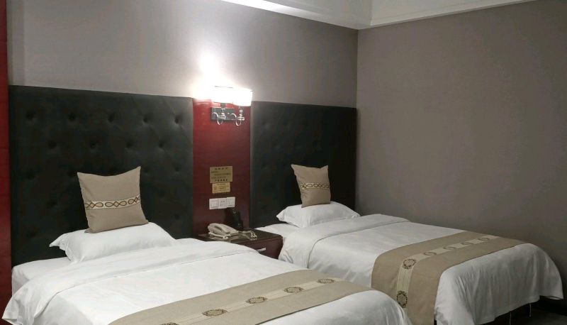 Zimmer - Longzhu Business Hotel