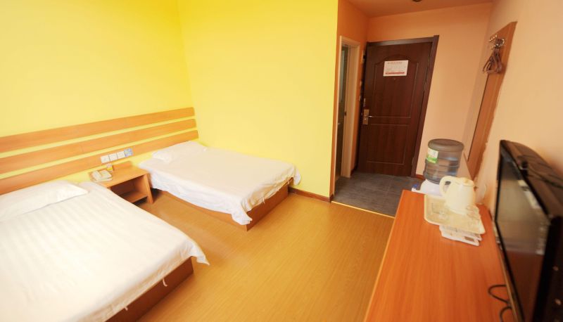 Habitación - Golden Bay Business Hotel
