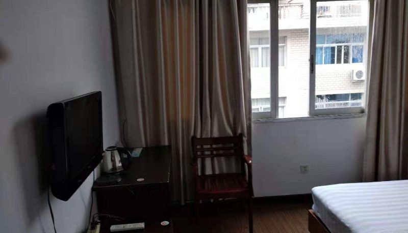 Info - Golden Phoenix Hotel
