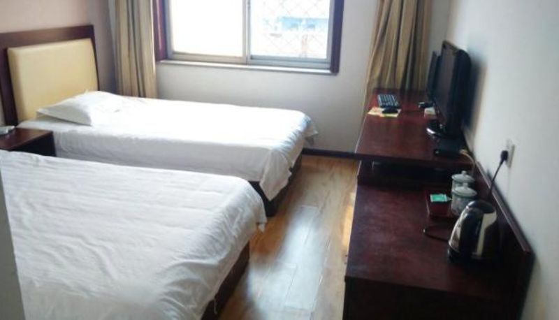 Zimmer - Tianyige Business Hotel