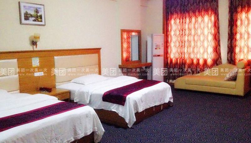 Zimmer - Longjiangqiao Business Hotel (Hechi Branch)