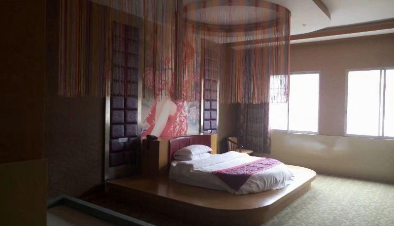 Zimmer - Longjiangqiao Business Hotel (Hechi Branch)