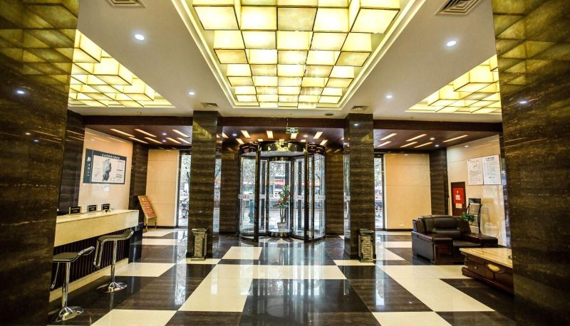 Zewnętrzna część hotelu - Man Jianghong Hotel (Beiguan Road)