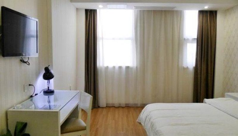 Camera business - City Home Business Hotel (Binhai Branch)