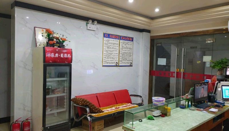 Zewnętrzna część hotelu - Junyu Hotel (Huaihai Building Materials City Store)