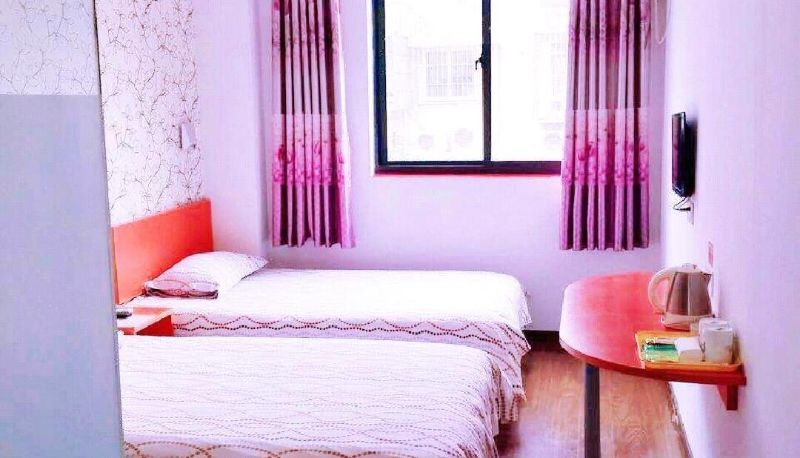 Habitación - Dingding Hotel (Shanghai Huinan Town Pudong Hospital Branch)