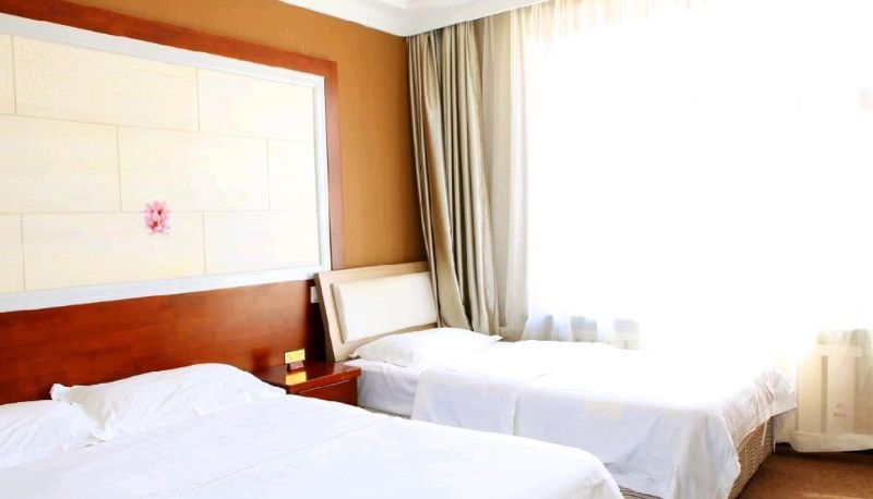 Camera per famiglia - Jufa Business Hotel
