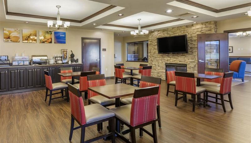 Restaurante - and SuitesComfort Inn