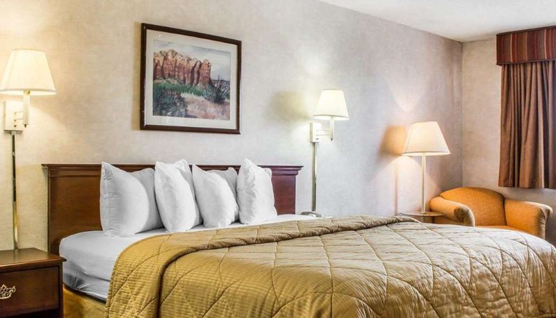 Room - Quality Inn & Suites Yuma