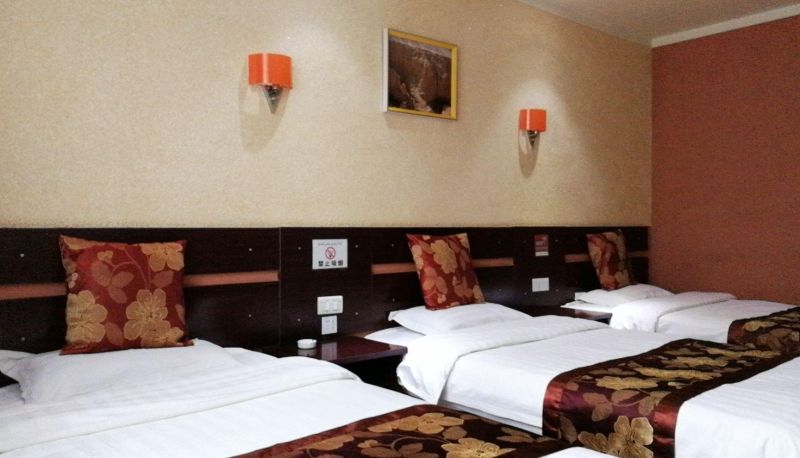 Camera - Flame Mountain Hotel