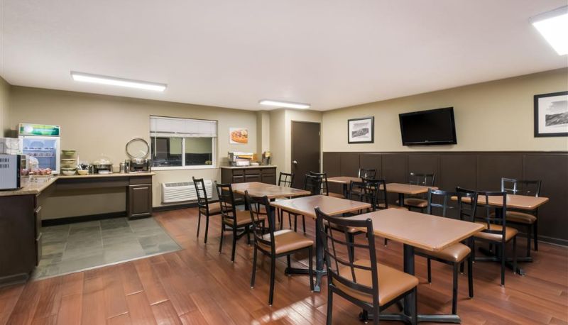 Restaurant - Quality Inn & Suites Steamboat Springs